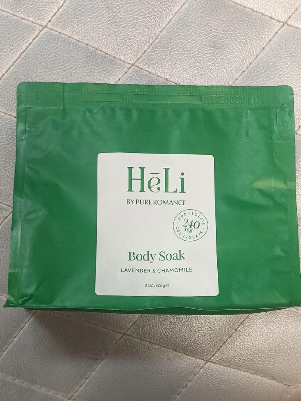 Pure Romance HeLi Lavender & Chamomile Body Soak - Green